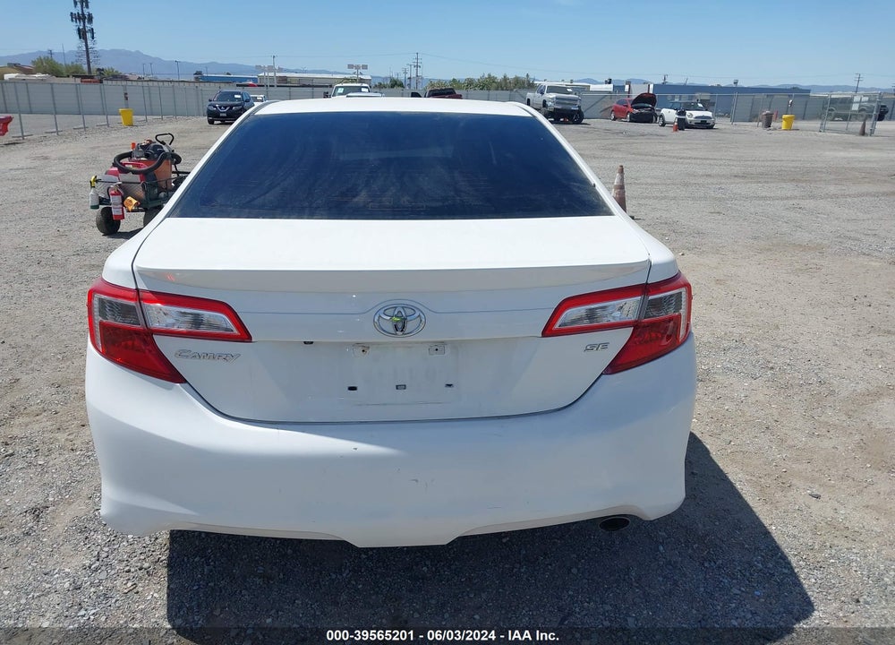 2014 TOYOTA CAMRY SE VIN: 4T1BF1FK1EU469860