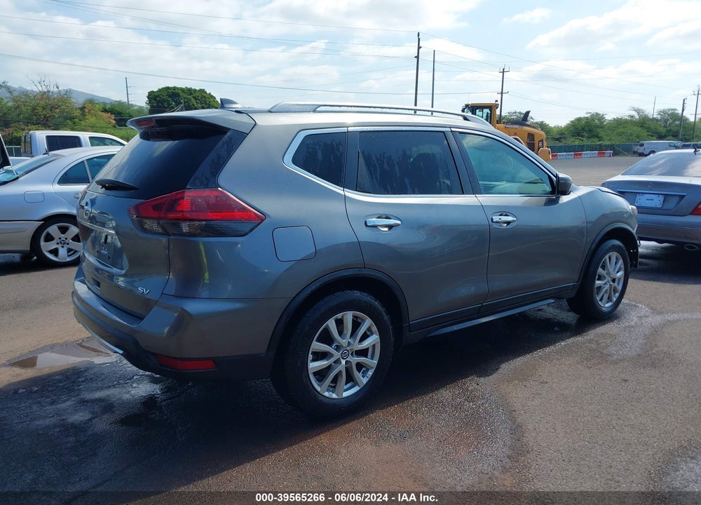 2018 NISSAN ROGUE SV VIN: 5N1AT2MT1JC745587