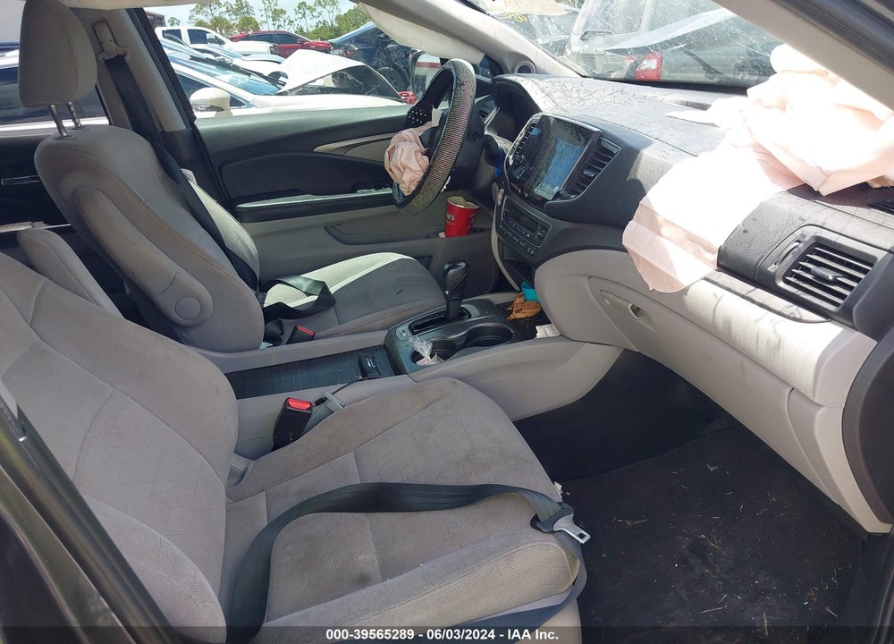 2019 HONDA PILOT VIN: 5FNYF5H31KB008884