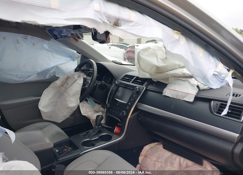 2017 TOYOTA CAMRY SE VIN: 4T1BF1FK7HU270509