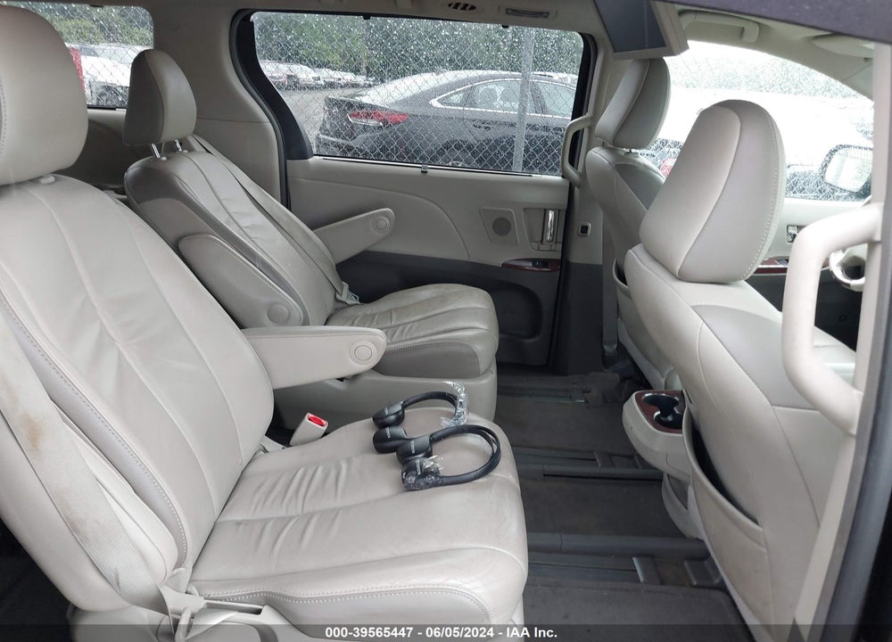 2014 TOYOTA SIENNA LIMITED V6 7 PASSENGER VIN: 5TDYK3DC6ES457595