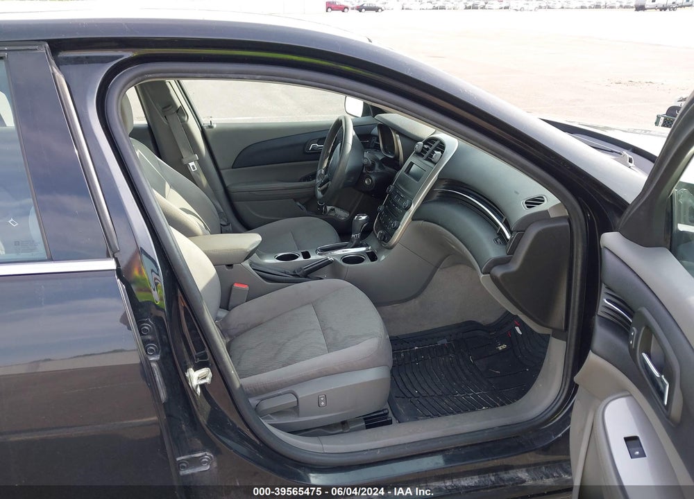 2015 CHEVROLET MALIBU LS VIN: 1G11B5SL5FF157024