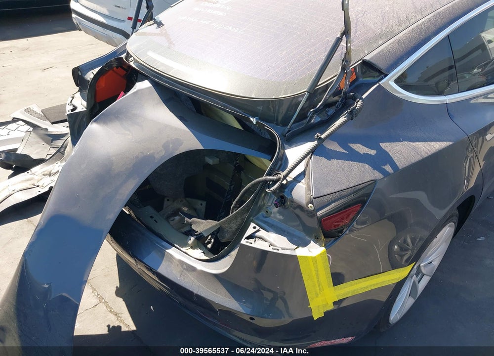 2018 TESLA MODEL 3 LONG RANGE/MID RANGE VIN: 5YJ3E1EA3JF015200