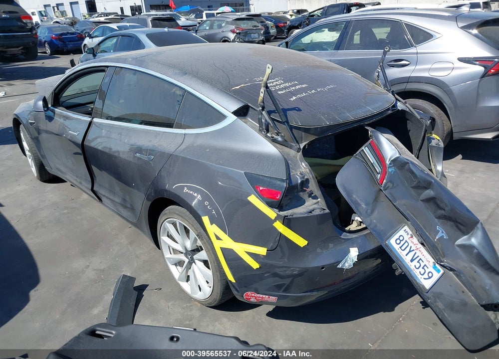 2018 TESLA MODEL 3 LONG RANGE/MID RANGE VIN: 5YJ3E1EA3JF015200
