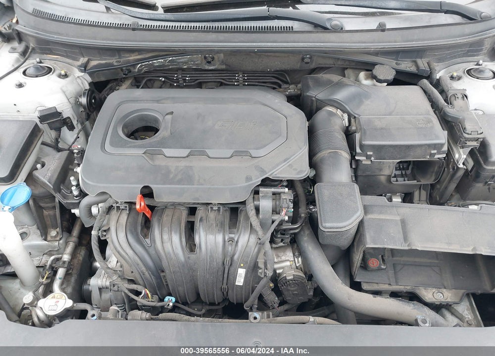 2015 HYUNDAI SONATA SE VIN: 5NPE24AF1FH167022