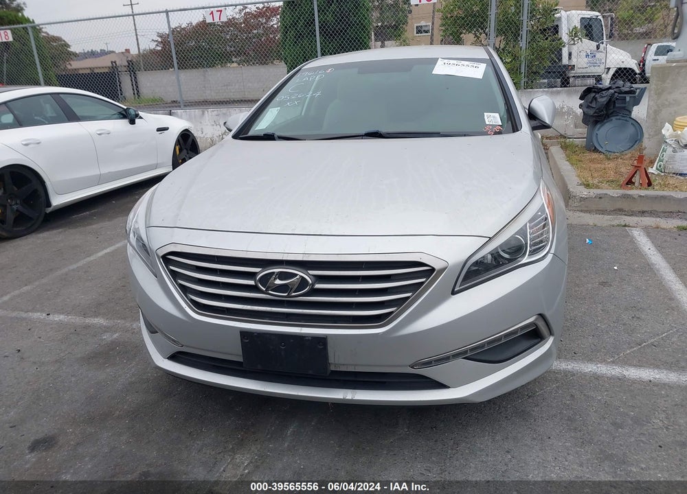 2015 HYUNDAI SONATA SE VIN: 5NPE24AF1FH167022