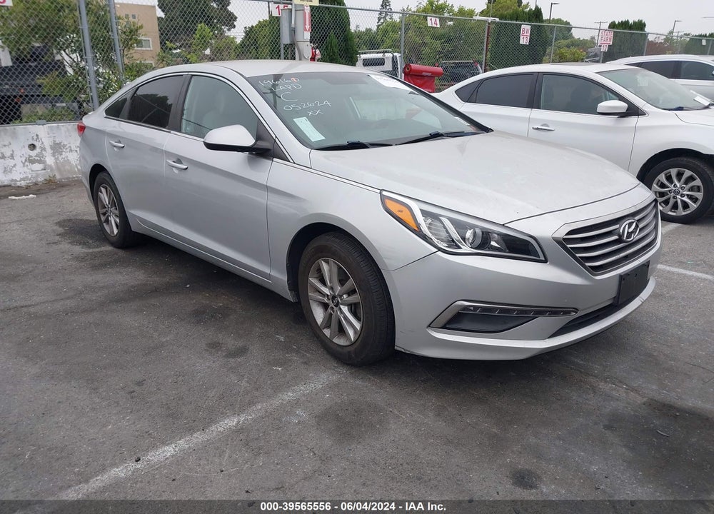 2015 HYUNDAI SONATA SE VIN: 5NPE24AF1FH167022