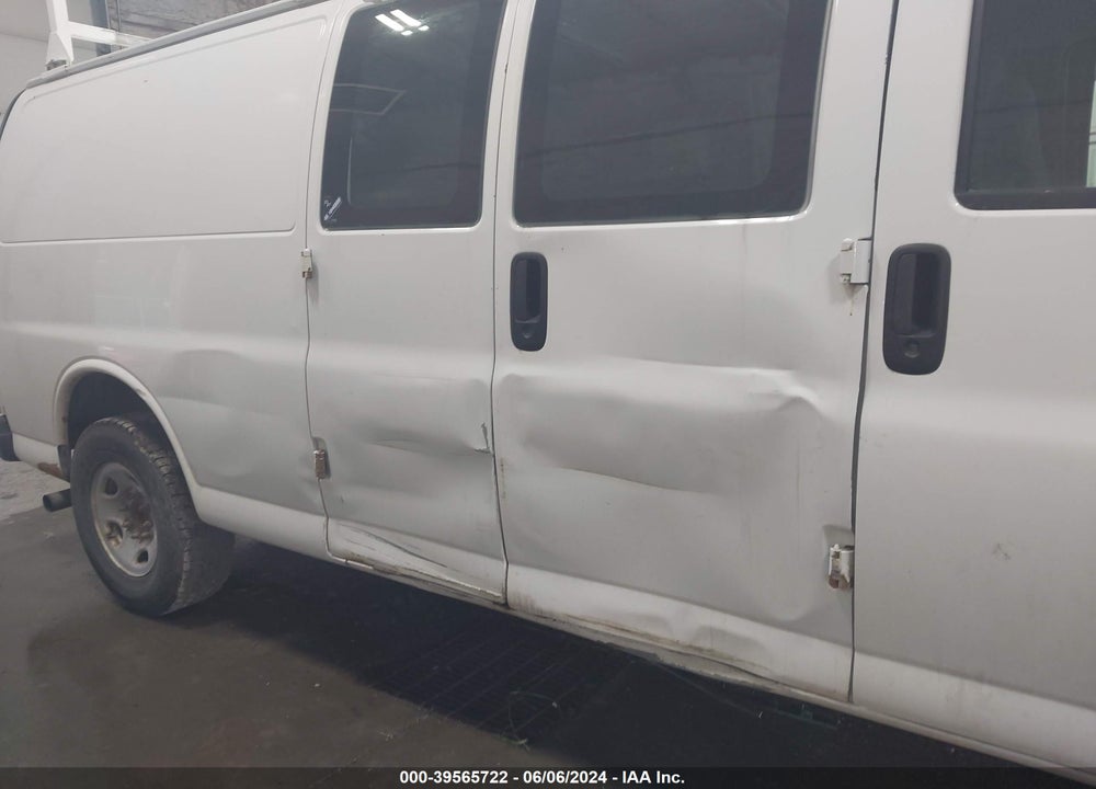 2006 CHEVROLET EXPRESS WORK VAN VIN: 1GCHG39U761207462