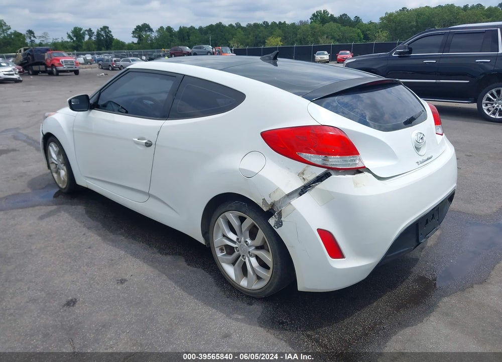 2013 HYUNDAI VELOSTER BASE W/GRAY VIN: KMHTC6AD7DU138007