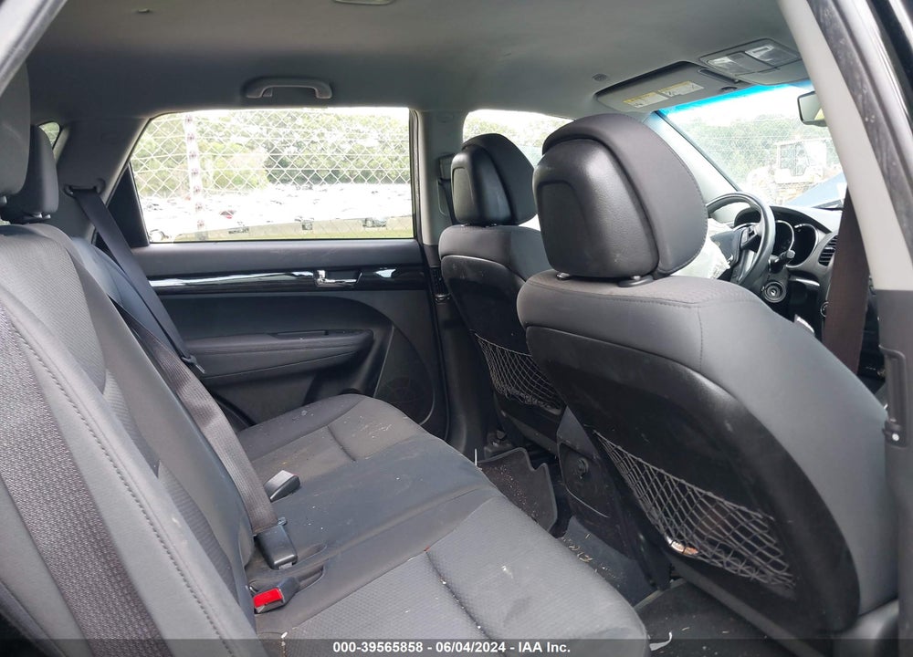 2012 KIA SORENTO VIN: 5XYKTDA62CG210236