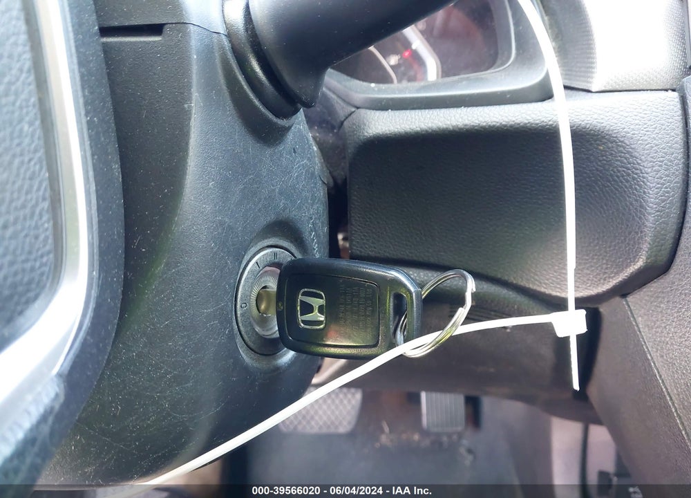 2018 HONDA CIVIC LX VIN: 2HGFC2F56JH572947