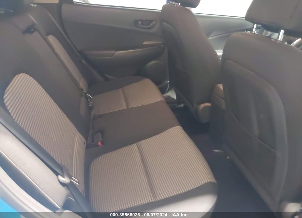 2019 HYUNDAI KONA SE VIN: KM8K12AA1KU267177