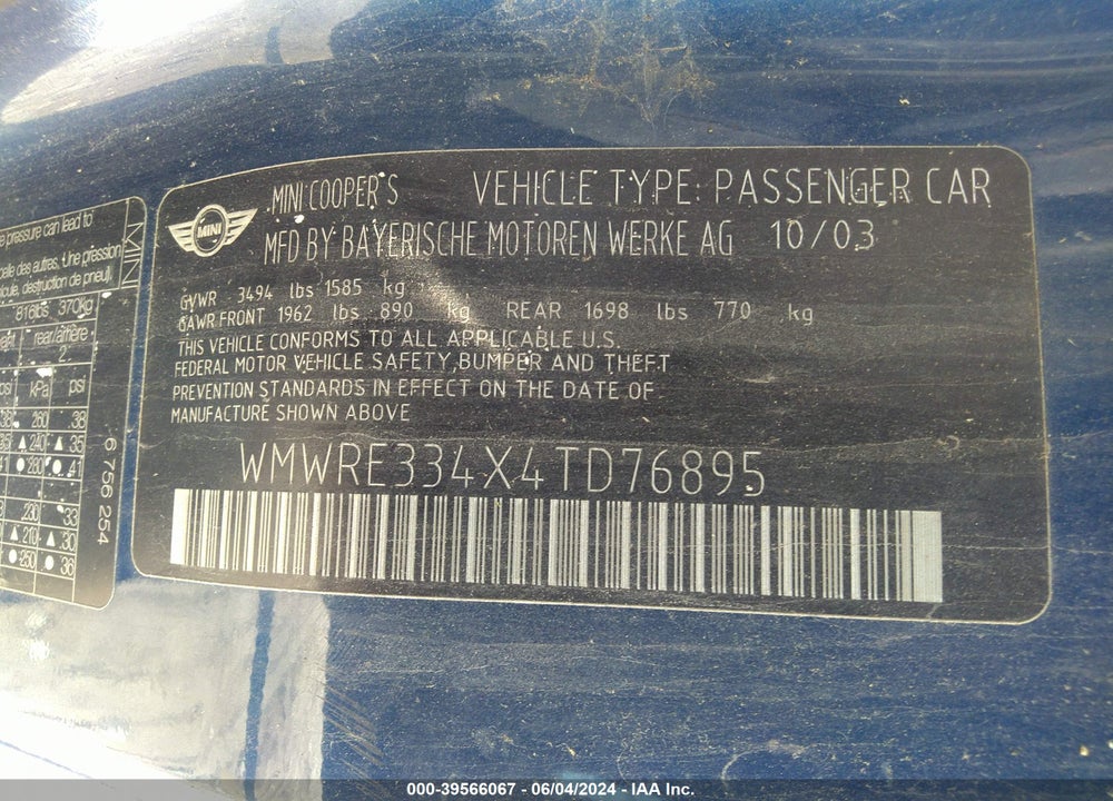 2004 MINI COOPER S VIN: WMWRE334X4TD76895