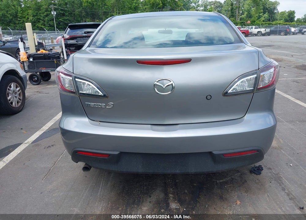 2010 MAZDA 3 I SPORT VIN: JM1BL1SF9A1302924