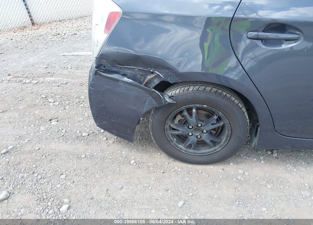 2015 TOYOTA PRIUS TWO VIN: JTDKN3DU9F1896360