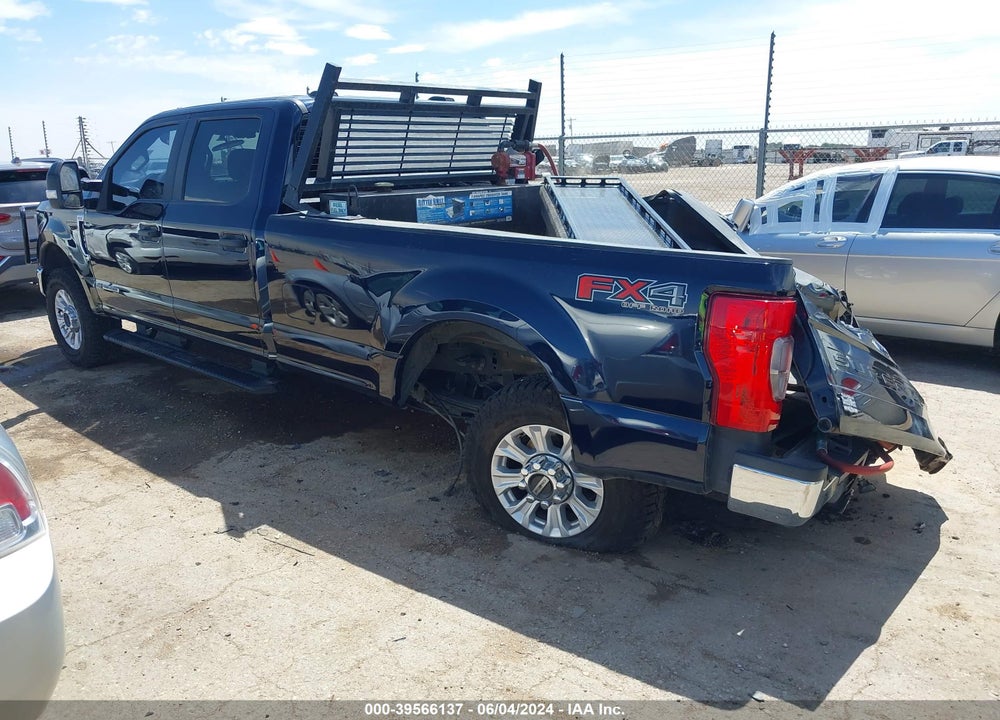 2022 FORD F-350 XL VIN: 1FT8W3BT8NEE17323