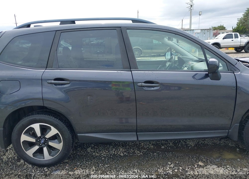 2017 SUBARU FORESTER 2.5I PREMIUM VIN: JF2SJAEC8HH412227
