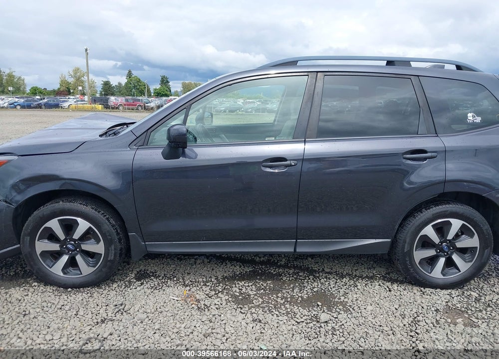 2017 SUBARU FORESTER 2.5I PREMIUM VIN: JF2SJAEC8HH412227