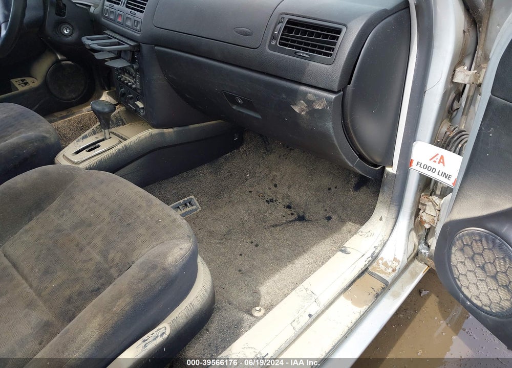2003 VOLKSWAGEN JETTA VIN: 3VWSE69M23M010028