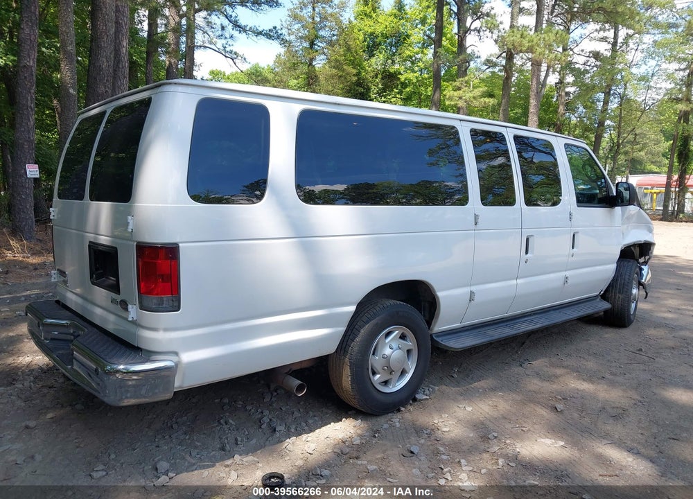 2011 FORD E-350 SUPER DUTY XLT VIN: 1FBSS3BL3BDA38348