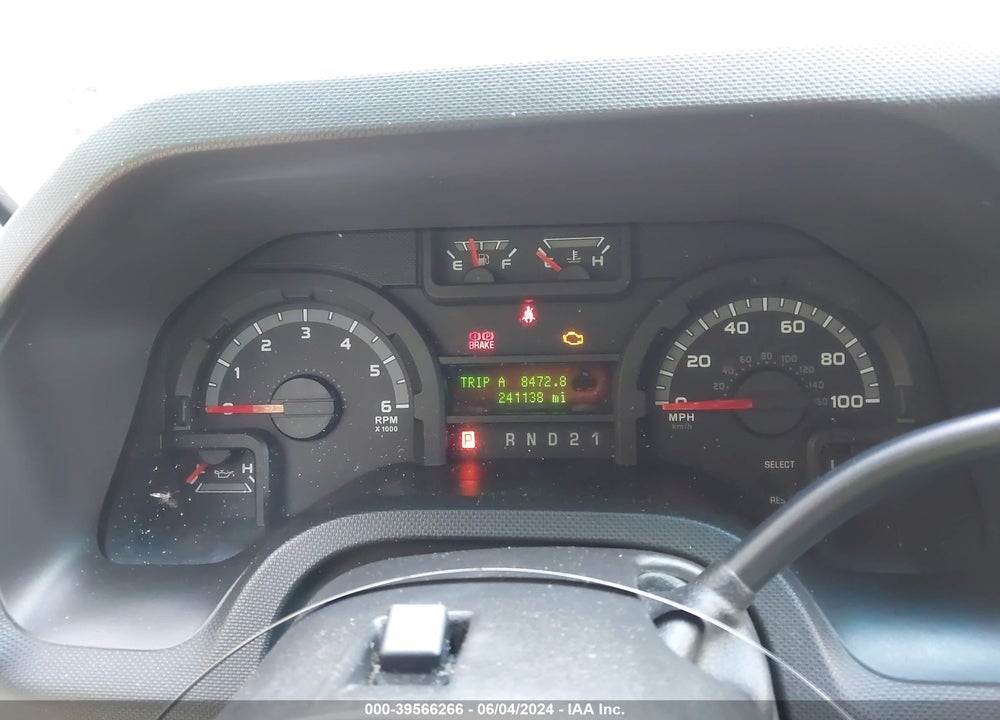 2011 FORD E-350 SUPER DUTY XLT VIN: 1FBSS3BL3BDA38348