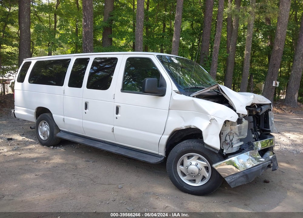 2011 FORD E-350 SUPER DUTY XLT VIN: 1FBSS3BL3BDA38348