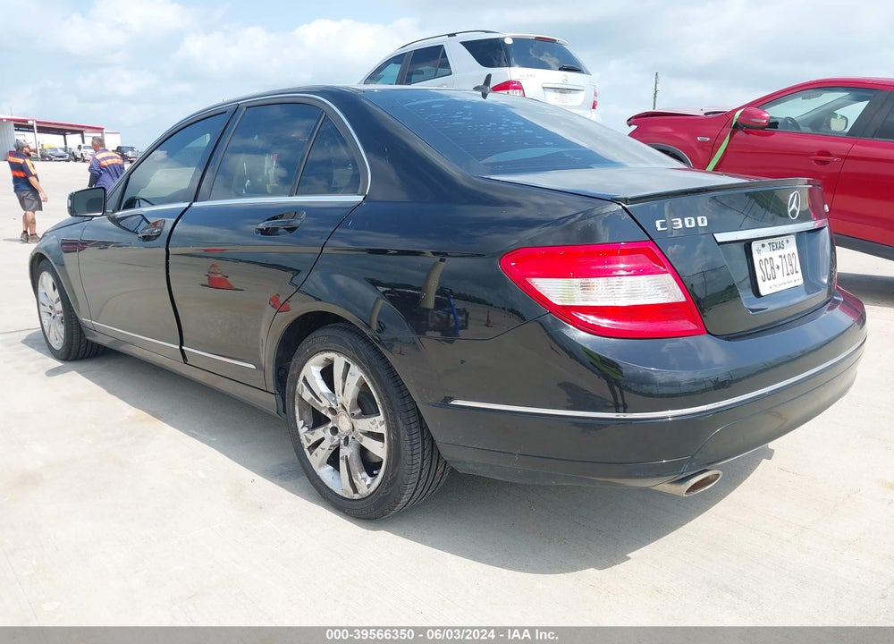 2011 MERCEDES-BENZ C 300 LUXURY 4MATIC/SPORT 4MATIC VIN: WDDGF8BB5BR162589