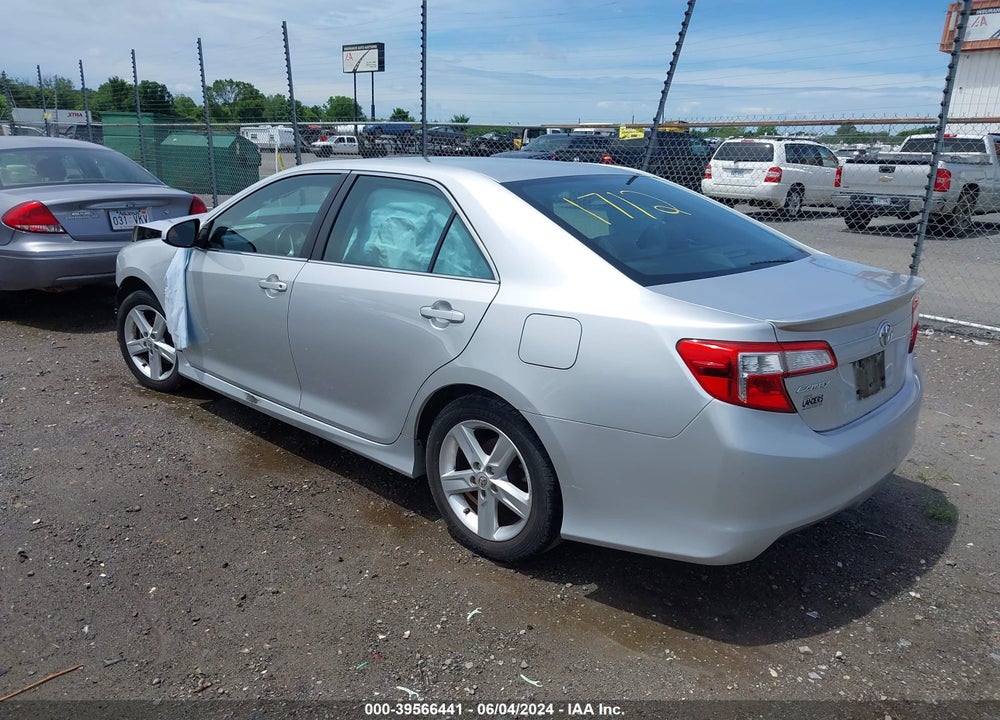 2014 TOYOTA CAMRY SE VIN: 4T1BF1FKXEU811712