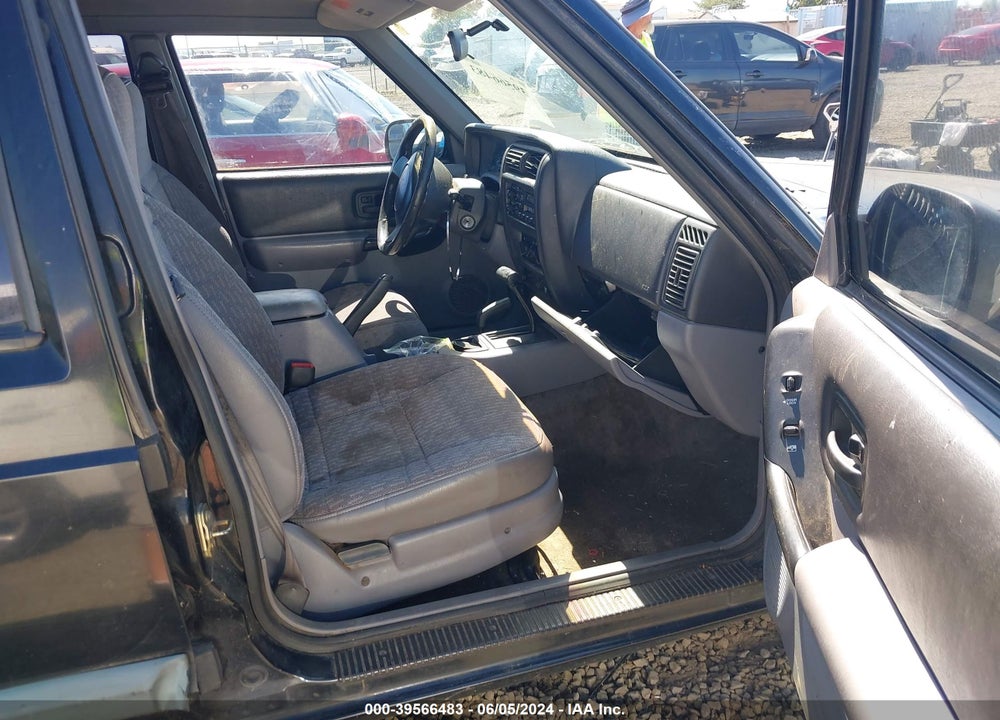 1998 JEEP CHEROKEE CLASSIC/LIMITED/SPORT VIN: 1J4FJ68S1WL146358