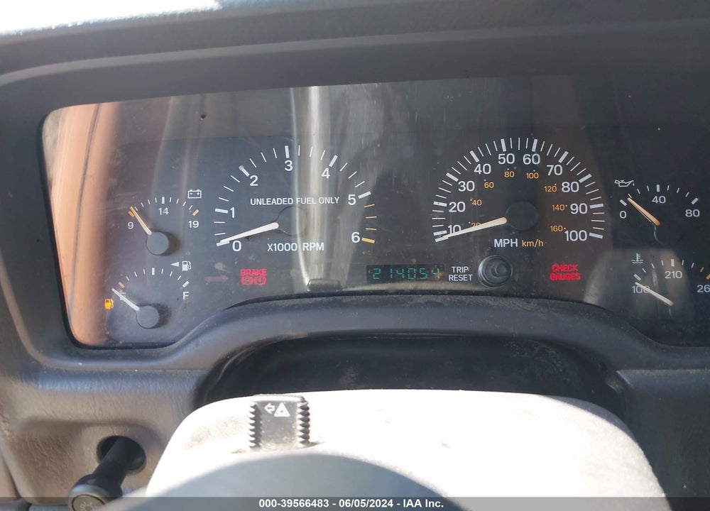 1998 JEEP CHEROKEE CLASSIC/LIMITED/SPORT VIN: 1J4FJ68S1WL146358