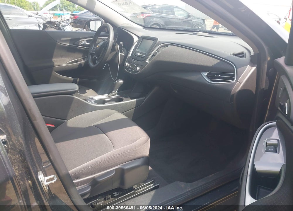2018 CHEVROLET MALIBU 1FL VIN: 1G1ZC5ST5JF107684
