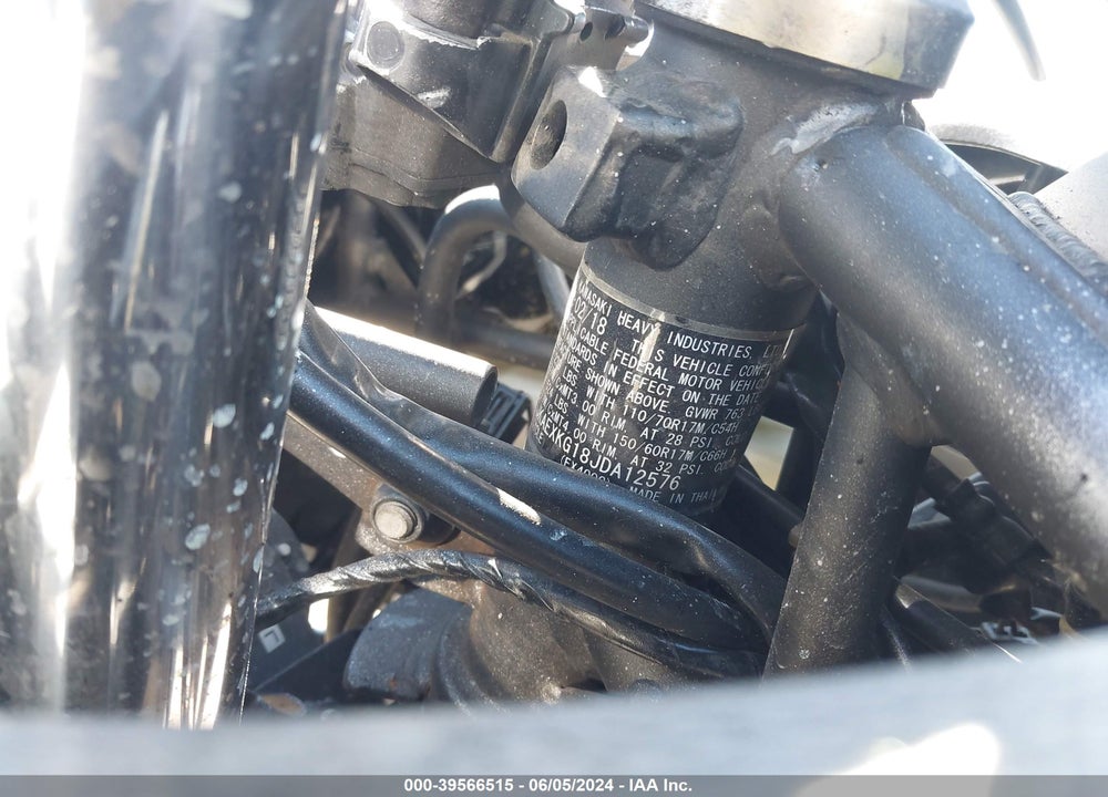 2018 KAWASAKI EX400 VIN: JKAEXKG18JDA12576