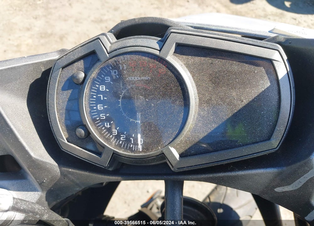 2018 KAWASAKI EX400 VIN: JKAEXKG18JDA12576