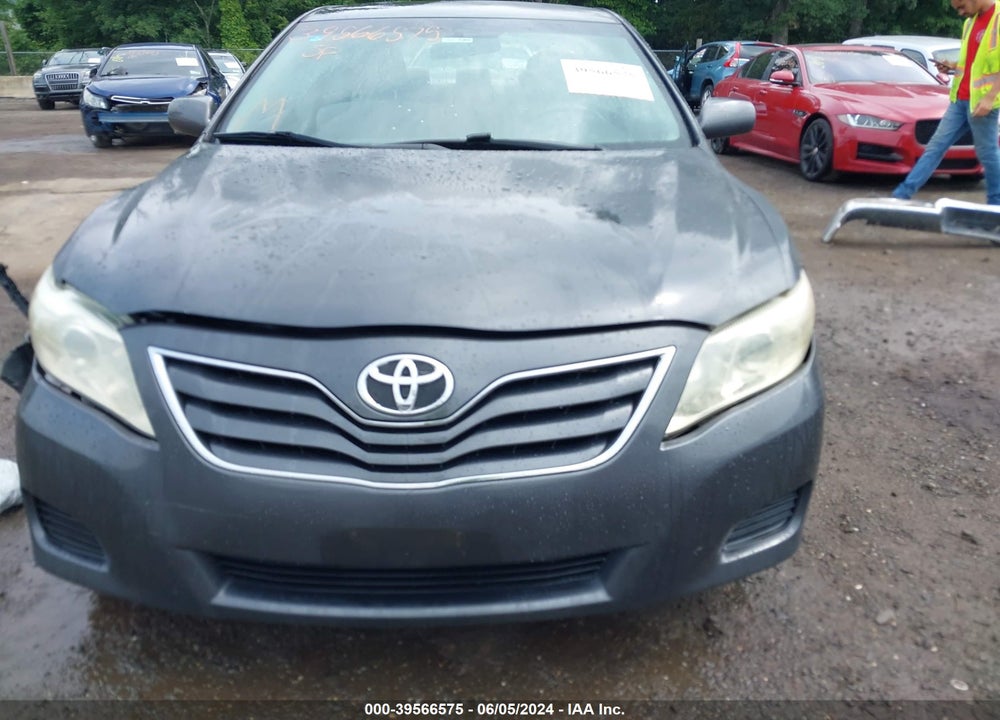 2011 TOYOTA CAMRY LE VIN: 4T1BF3EK8BU641262