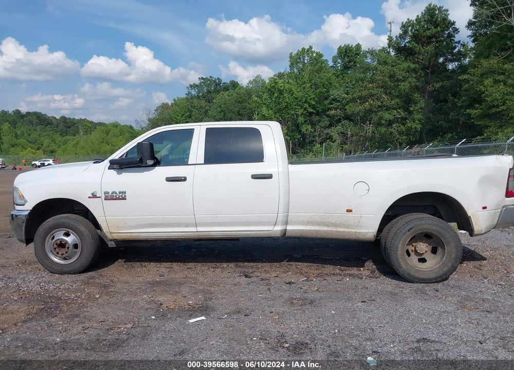 2016 RAM 3500 TRADESMAN VIN: 3C63RRGL4GG105239
