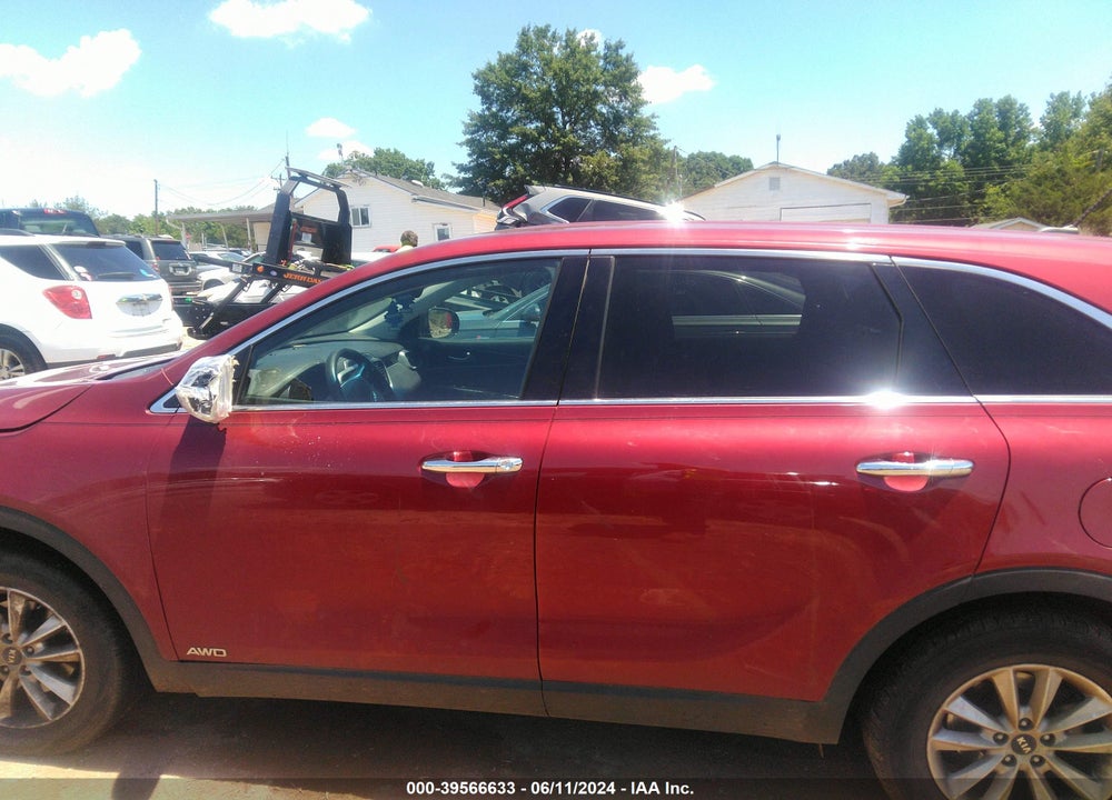 2019 KIA SORENTO 2.4L LX VIN: 5XYPGDA37KG467181