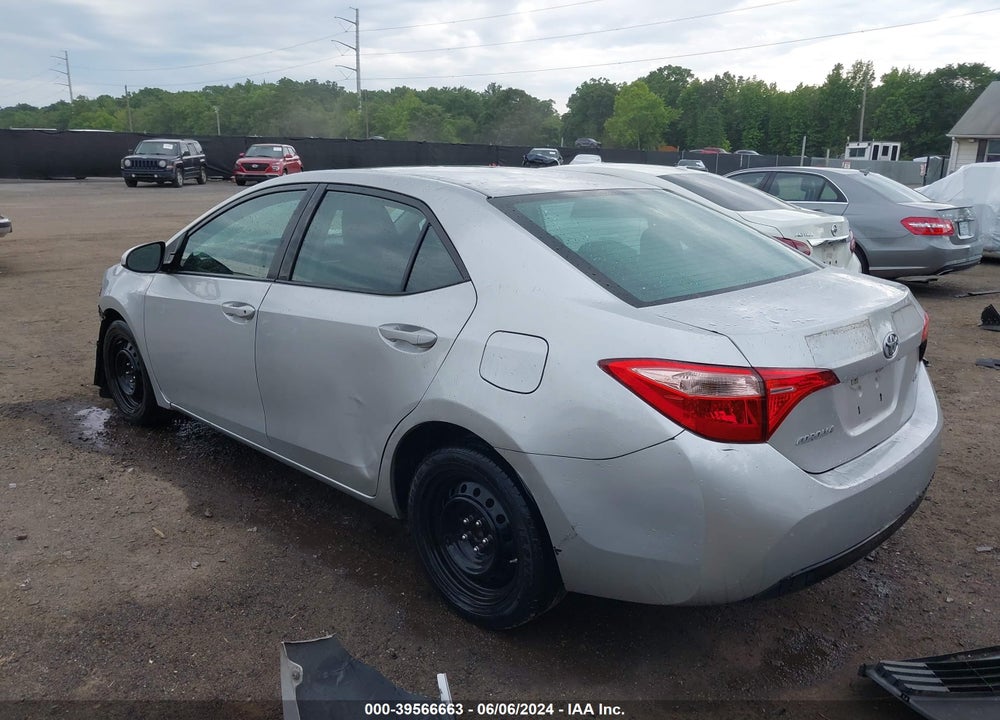 2017 TOYOTA COROLLA LE VIN: 5YFBURHE2HP616401