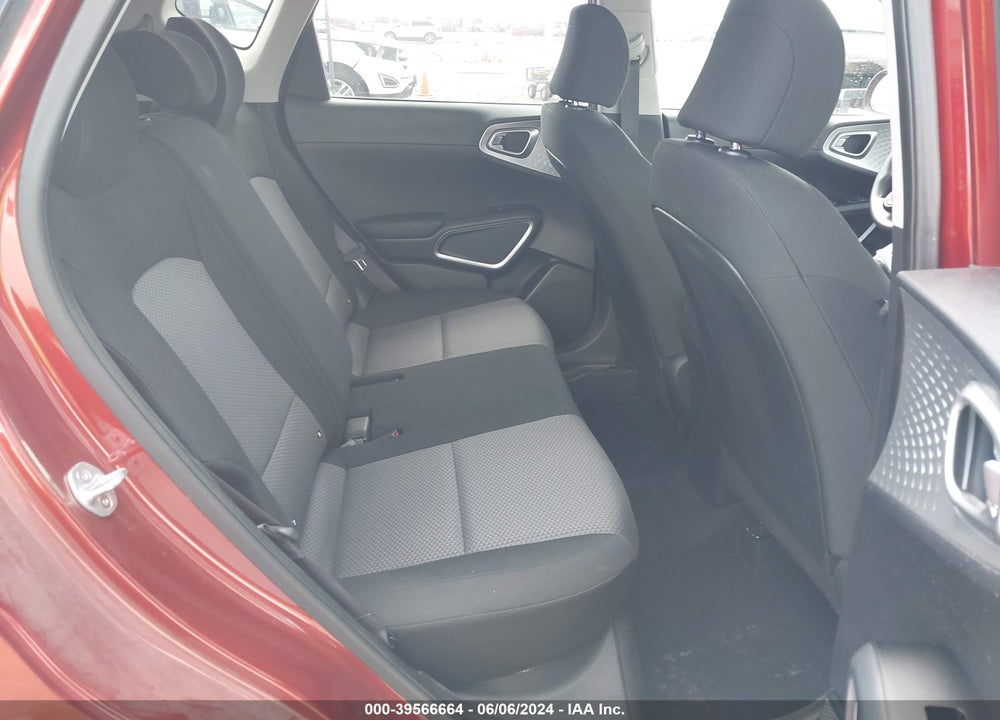2020 KIA SOUL LX VIN: KNDJ23AU4L7084630