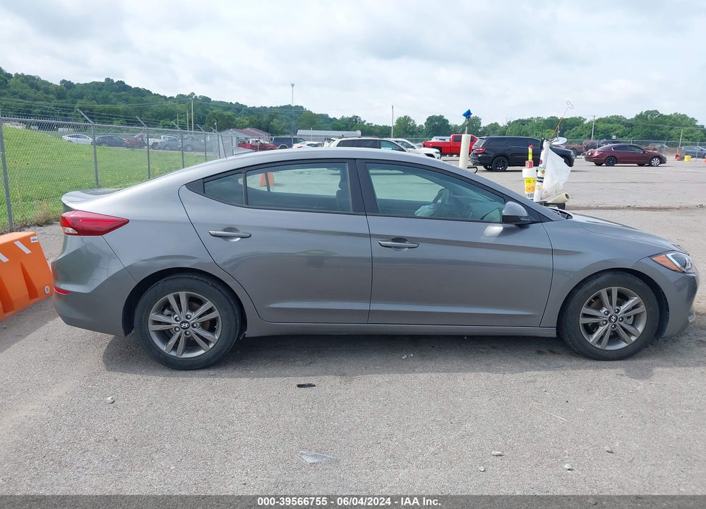 2018 HYUNDAI ELANTRA SEL VIN: 5NPD84LF6JH249425