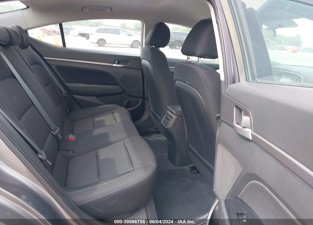 2018 HYUNDAI ELANTRA SEL VIN: 5NPD84LF6JH249425
