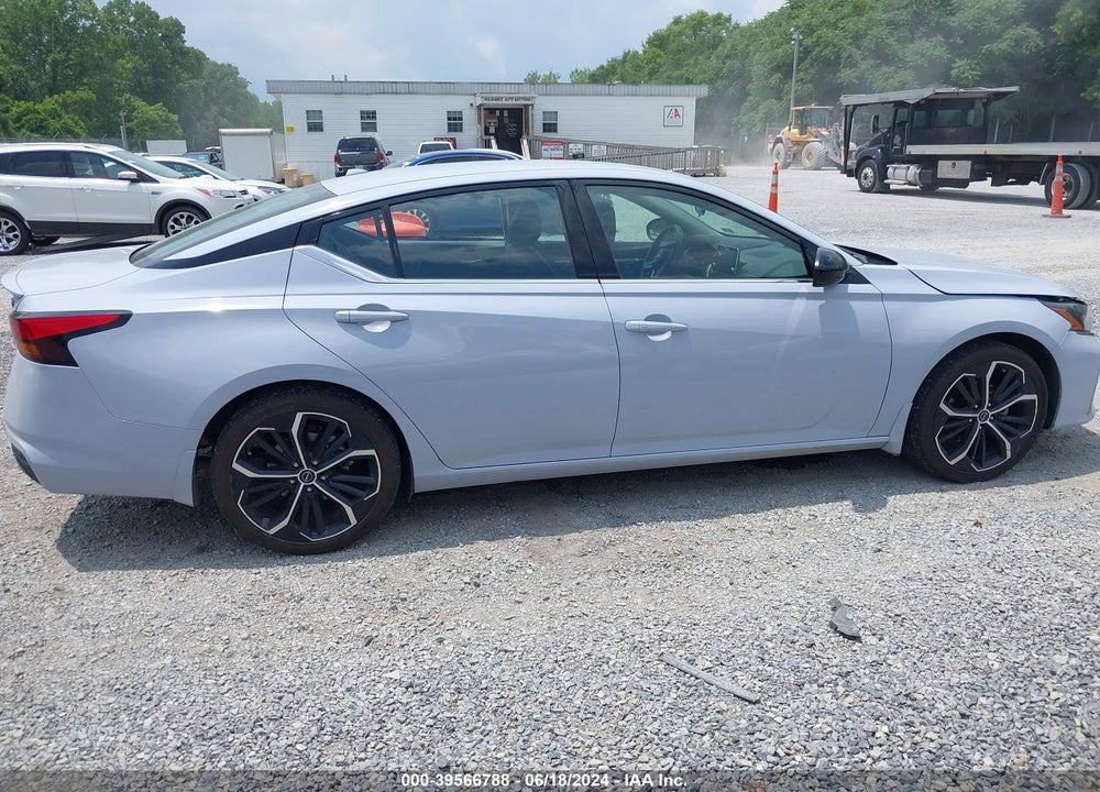 2023 NISSAN ALTIMA SR FWD VIN: 1N4BL4CV5PN338821