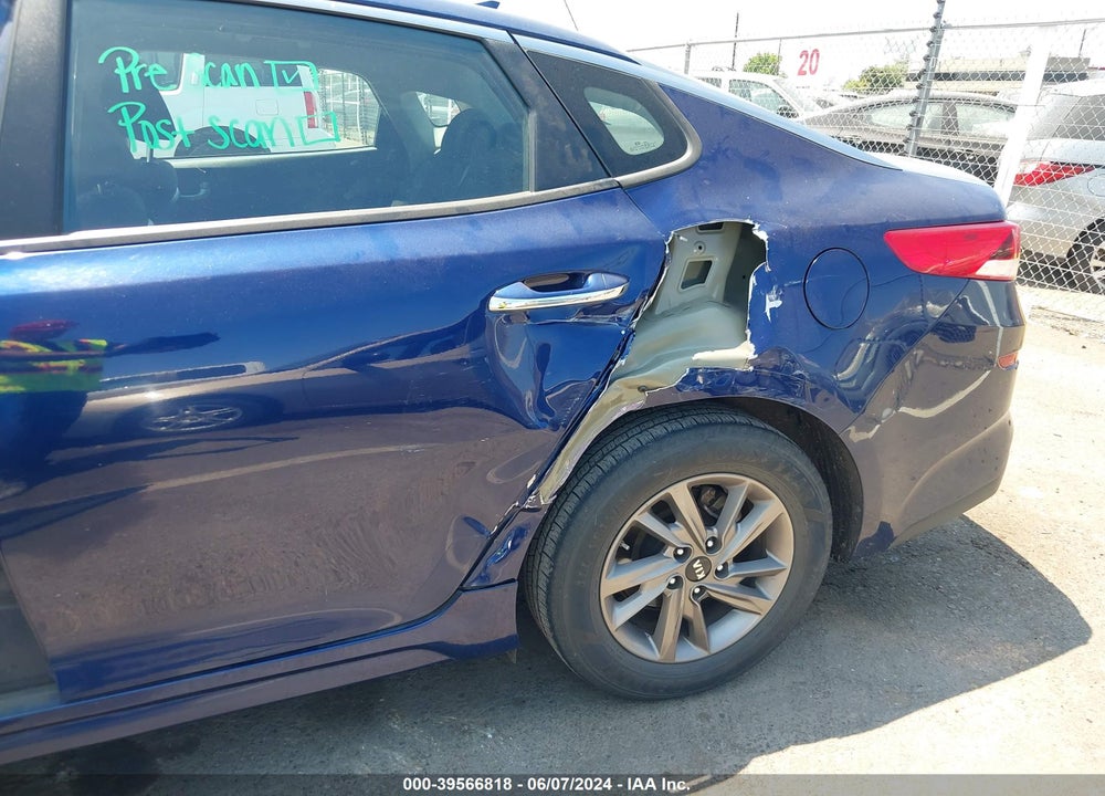 2020 KIA OPTIMA LX VIN: 5XXGT4L37LG385224