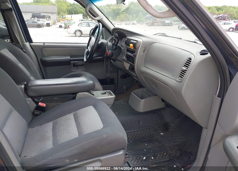 2003 FORD EXPLORER SPORT TRAC XLS/XLT VIN: 1FMZU67E83UB67375