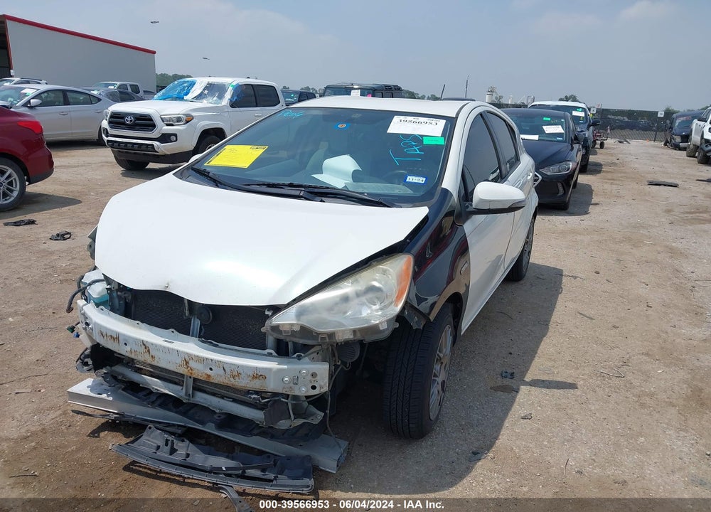 2013 TOYOTA PRIUS C ONE VIN: JTDKDTB32D1554680