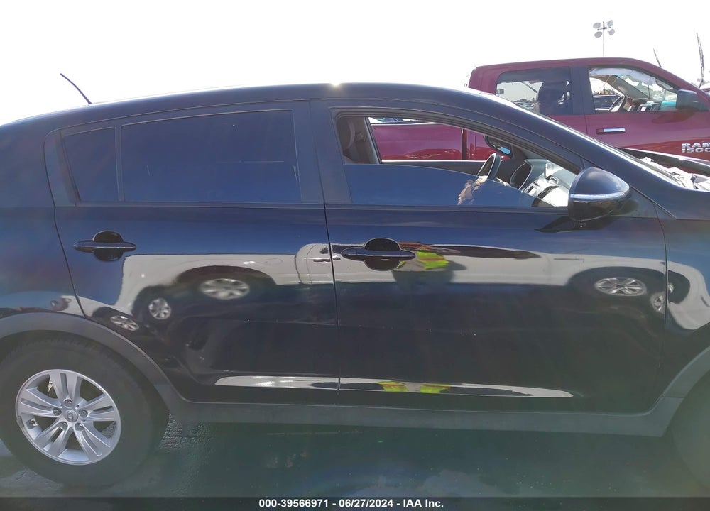 2011 KIA SPORTAGE LX VIN: KNDPB3A29B7077275