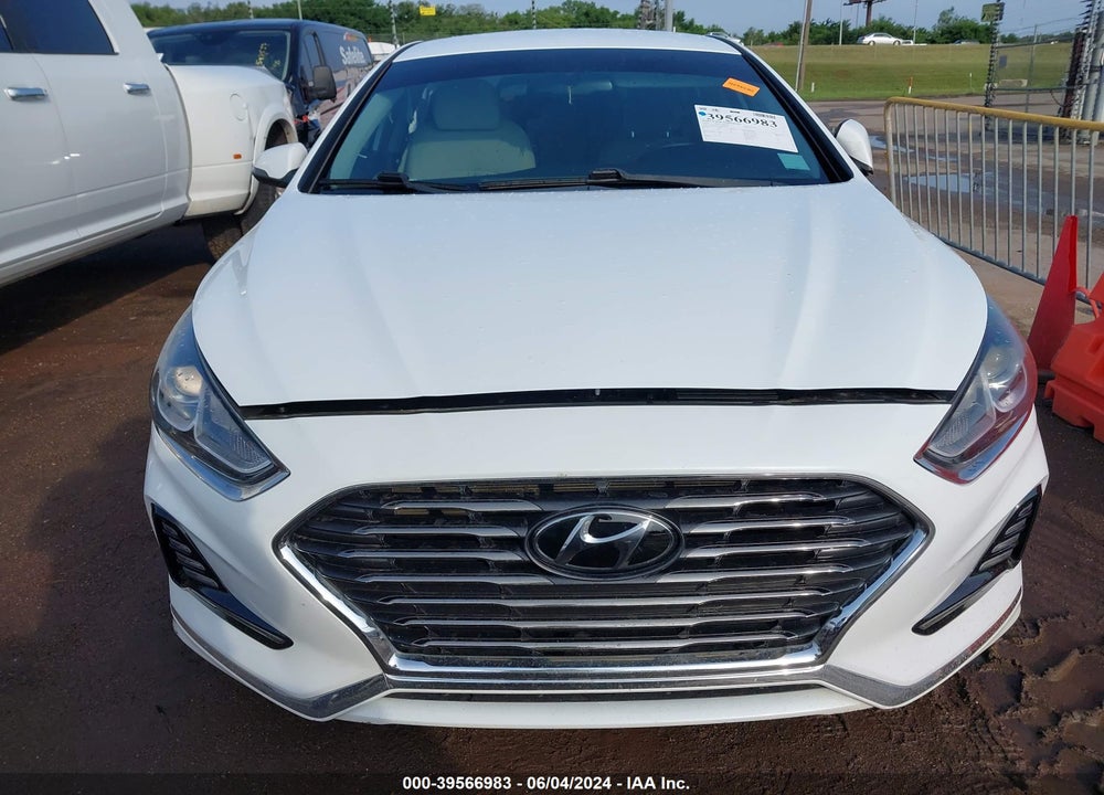 2018 HYUNDAI SONATA SEL VIN: 5NPE34AF4JH657301