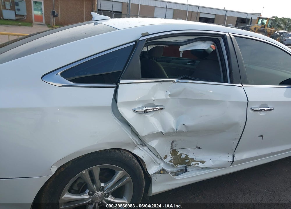 2018 HYUNDAI SONATA SEL VIN: 5NPE34AF4JH657301