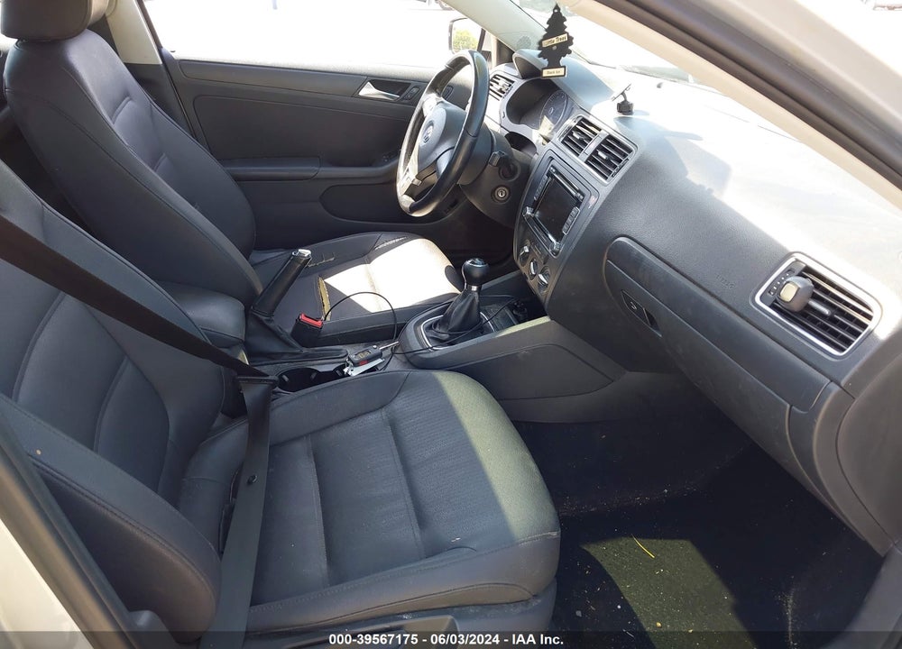 2012 VOLKSWAGEN JETTA 2.5L SE VIN: 3VWBP7AJ6CM316974