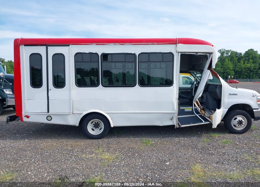 2017 FORD E-350 CUTAWAY VIN: 1FDEE3FS5HDC24981