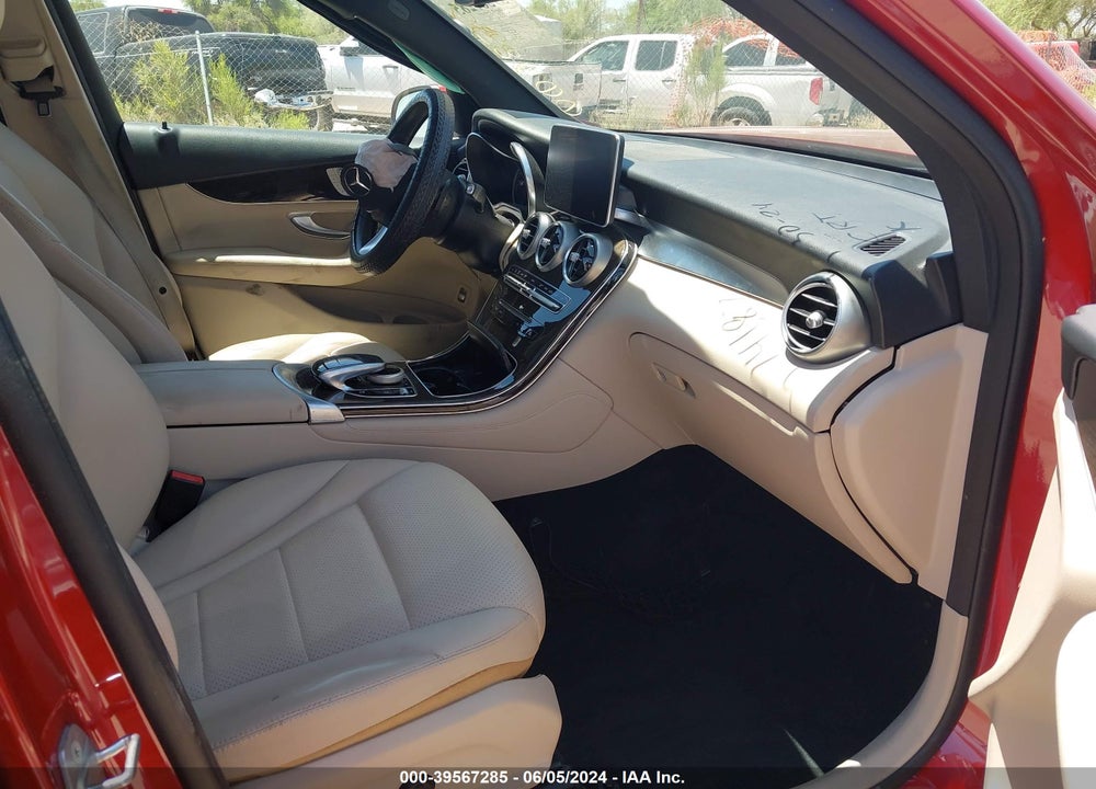 2017 MERCEDES-BENZ GLC 300 VIN: WDC0G4JB4HV009859
